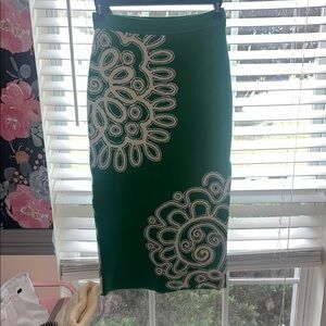 Elegant Green Pencil Skirt with White Patterns